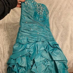 Turquoise blue, teal dress!